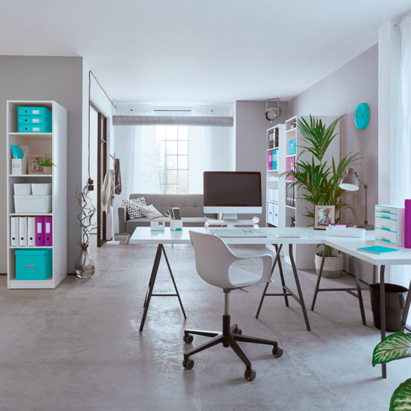 Revistero WOW de Leitz con combinación dual de color Turquesa