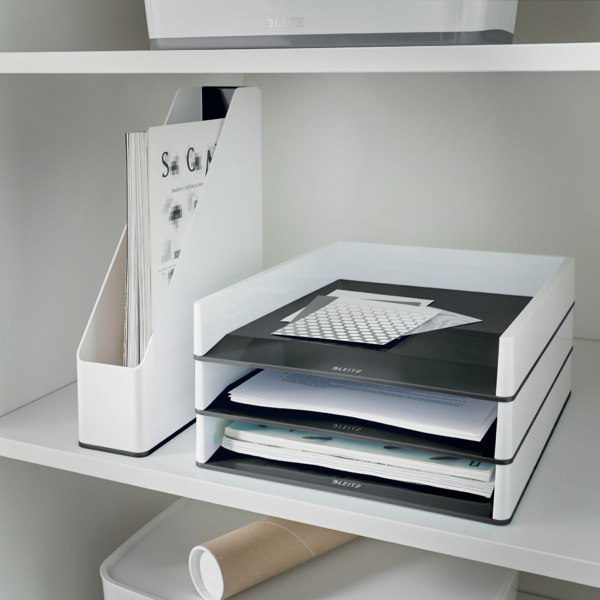 Bandeja de sobremesa WOW de Leitz con combinación dual de color Negro A4