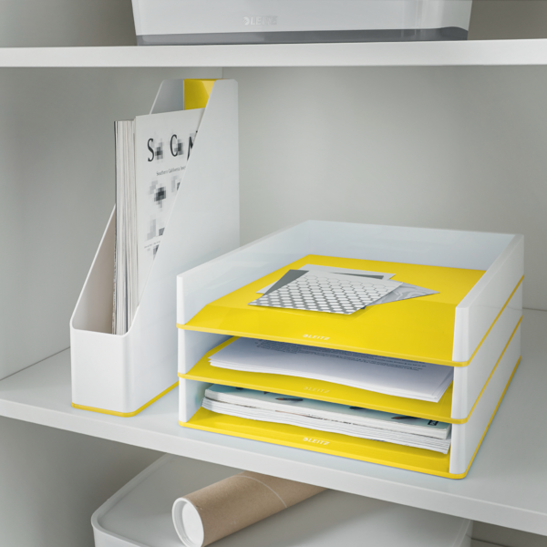 Bandeja de sobremesa WOW de Leitz con combinación dual de color Amarillo A4
