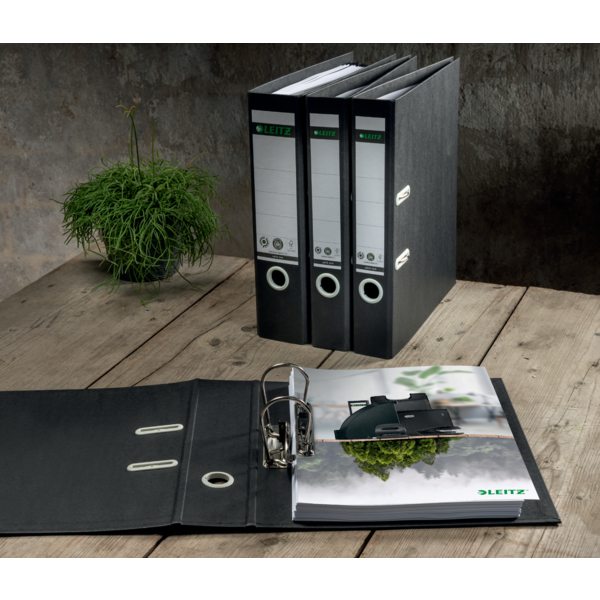 Archivador De Palanca 180° Leitz Recycle, Co2 Compensado Negro