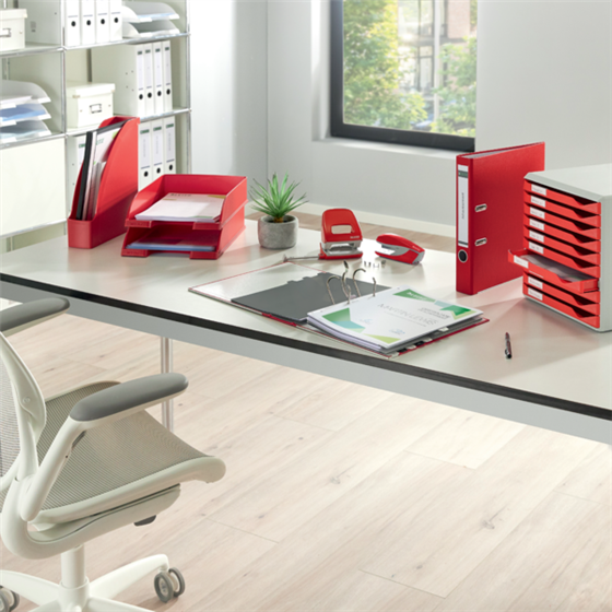 Archivador De Palanca Clásico Jaspeado 180º Leitz, Co2 Compensado, 100% Cartón Reciclado Rojo