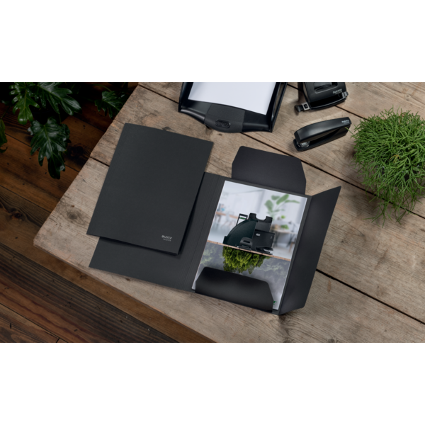 Carpeta De 3 Solapas De Cartón Leitz Recycle, Co2 Compensado Negro