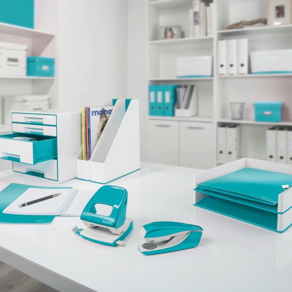 Carpeta Con Pinza Wow De Leitz Turquesa