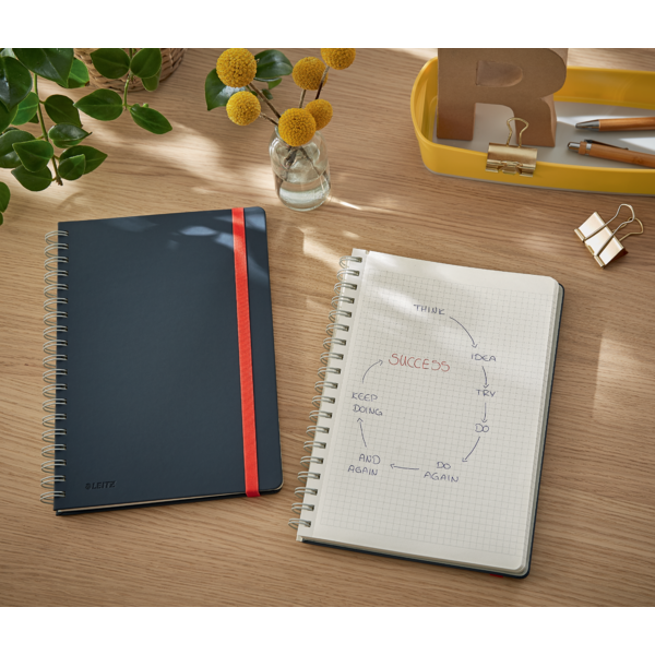 Cuaderno Leitz Cosy Touch cuadriculado, con encuadernación wiro B5 80 H. Papel de 100 grs, certificado FSC®.