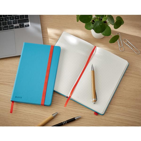 Cuaderno Leitz Cosy Touch cuadriculado con tapa dura A5 80 H. Papel de 100 grs, certificado FSC®.