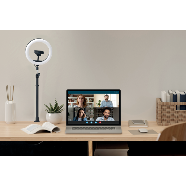 Soporte con abrazadera telescópico para micrófonos, cámaras web y sistemas de iluminación Kensington A1000 