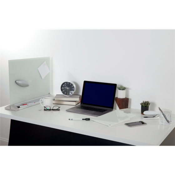 Atril De Sobremesa De Pizarra De Cristal Con Superficie De Borrado En Seco Nobo De 216X297 Mm Blanco Brillante