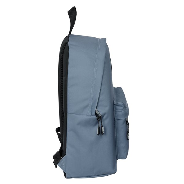 Mochila Munich Basicos "Gris" 33 x 42 x 15 cm.