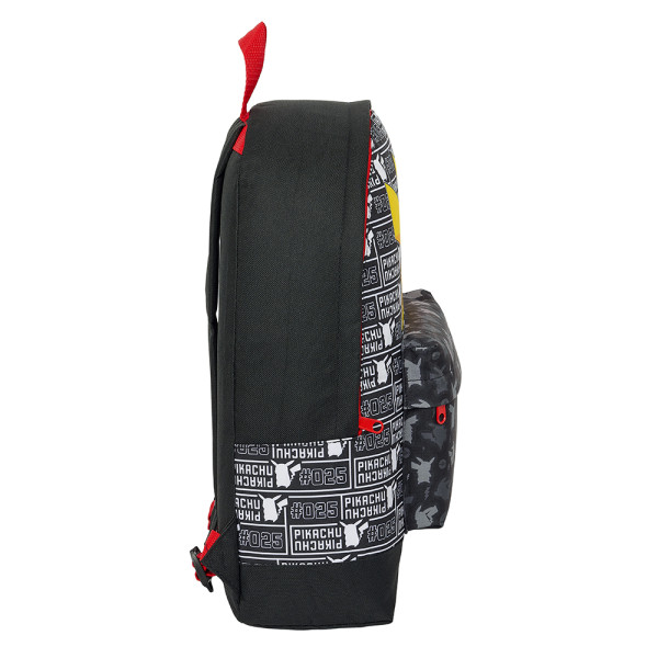 Mochila Pokémon 32 x 40 x 12 cm.