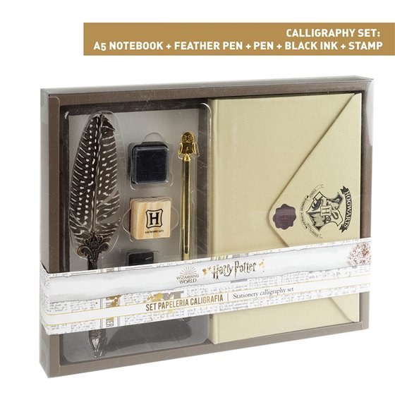 Set De Papelería Caligrafía Harry Potter Cerdá 25.0 x 41.0 x 3.0 cm.
