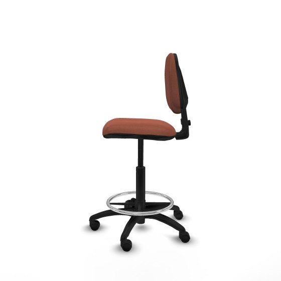 Taburete Isso CP bali marrón sin brazos base poliamida ruedas nailon 50mm