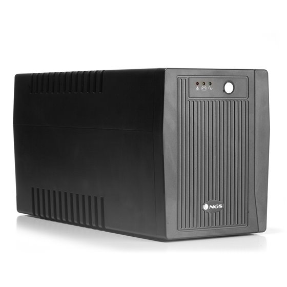 FORTRESS 2000 V2 En espera (Fuera de línea) o Standby (Offline) 1,5 kVA 900 W 4 salidas AC