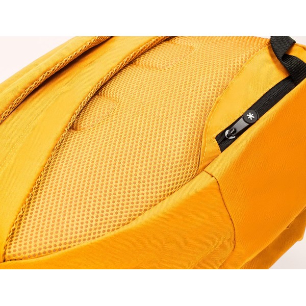 Cartera antartik mochila con asa y bolsillos con cremallera color mostaza 310x160x410 mm