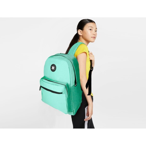 Cartera antartik mochila con asa y bolsillo frontal concremallera color verde menta 320x140x430 mm