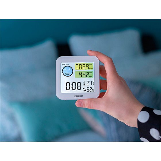 Medidor De Aire Orium Quaelis 20 Medidor De Co2 Y Cov Superficie 30 M2 Pantalla Lcd Color Blanco 8X2,5 X 8 Cms