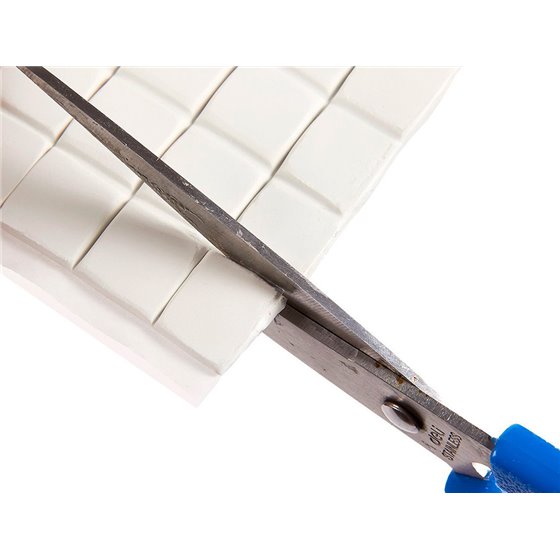 Sujetacosa Masilla Bostik Blu Tack Blanco Cuarteado