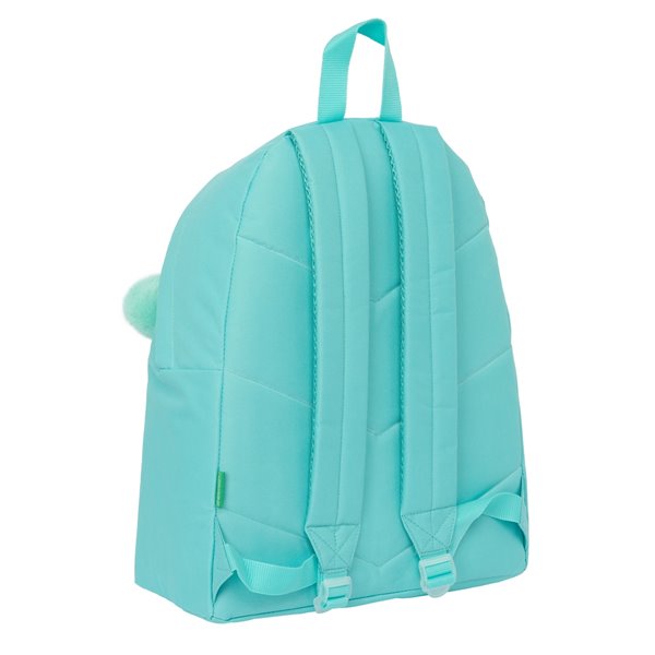 Mochila Benetton "Letter"33 x 42 x 15 cm.